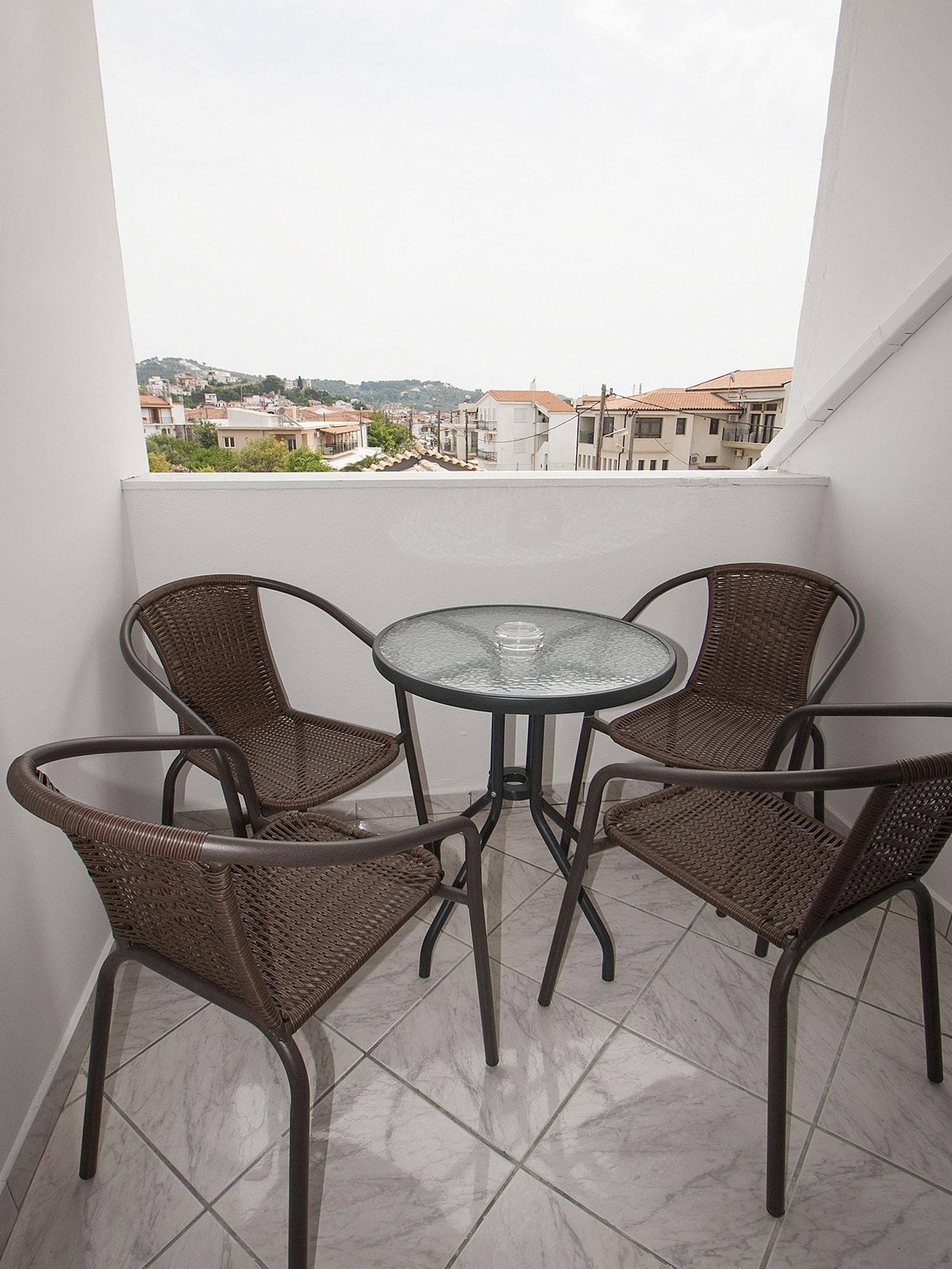 Pineapple Skiathos 外观 照片
